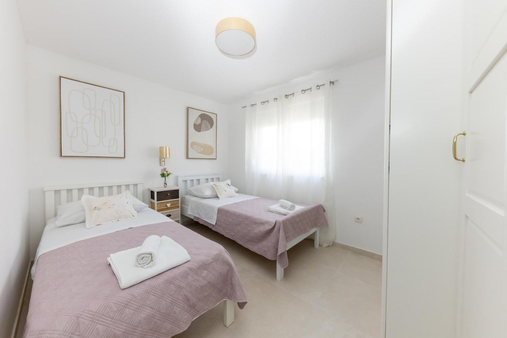 House Niko M With 6 Apartament