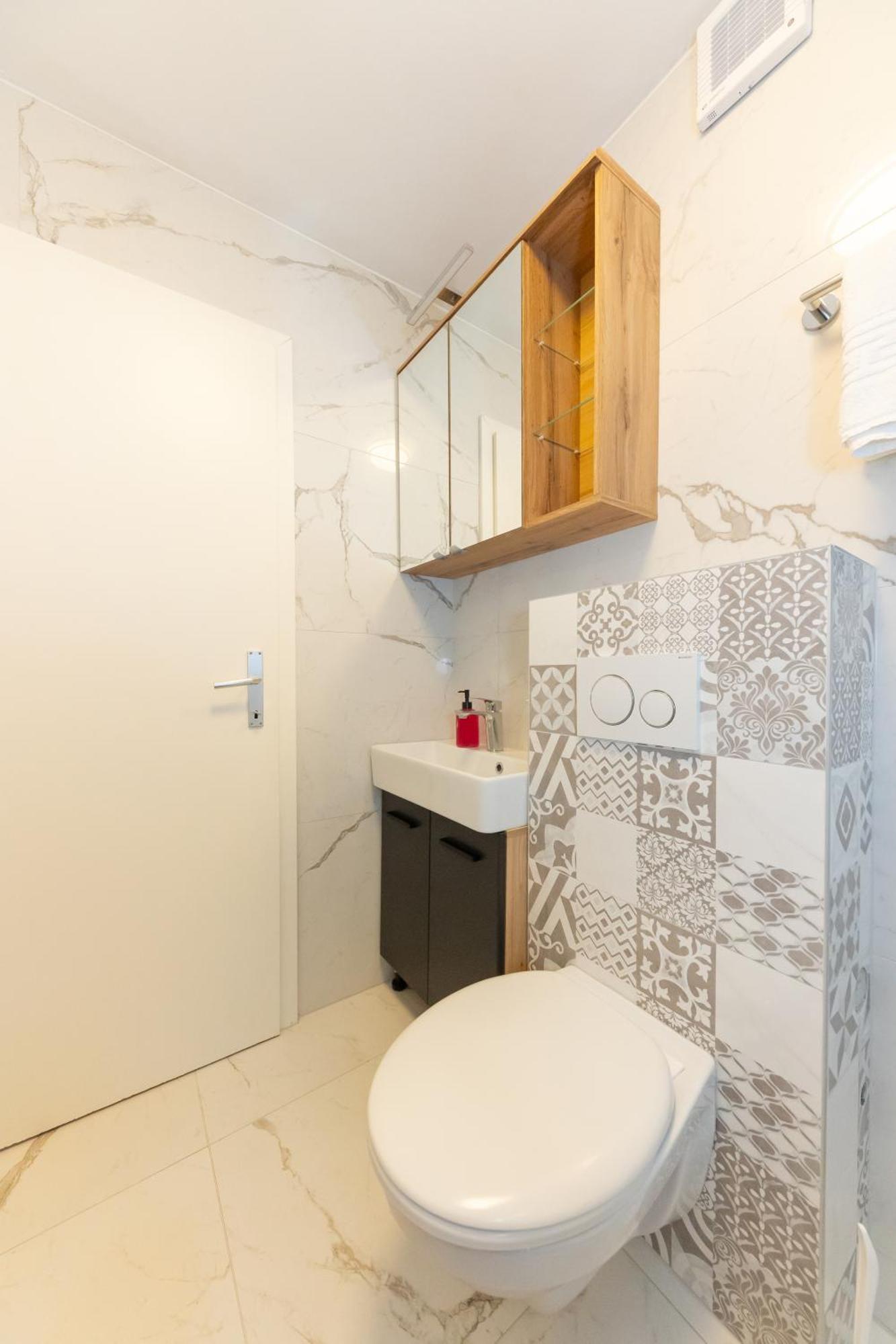 Apartament House Niko M With 6 Split