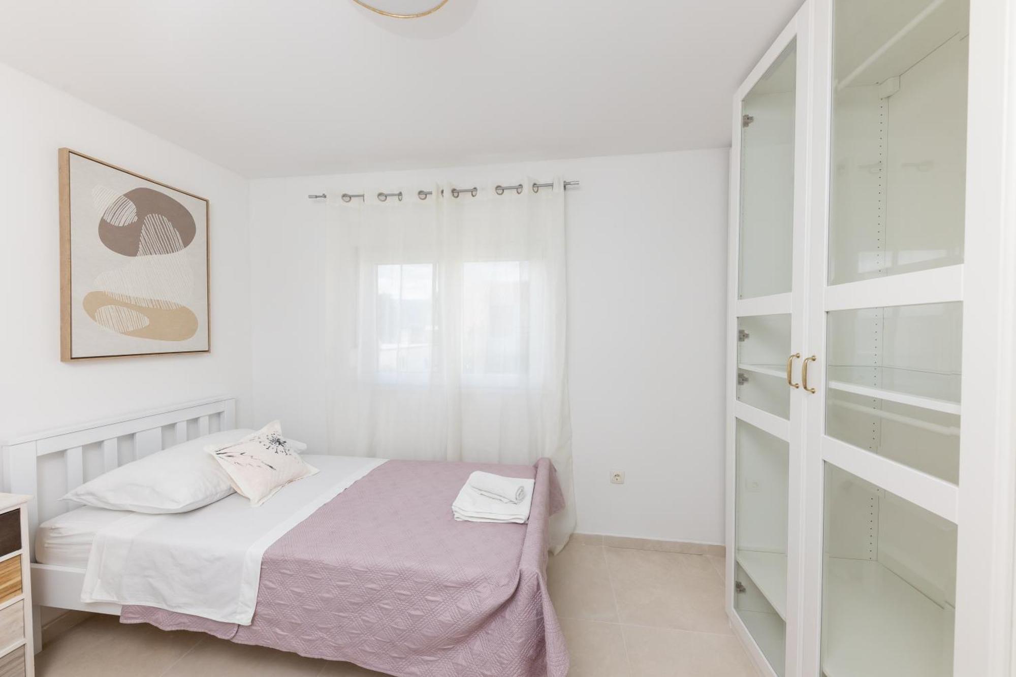 House Niko M With 6 Apartament