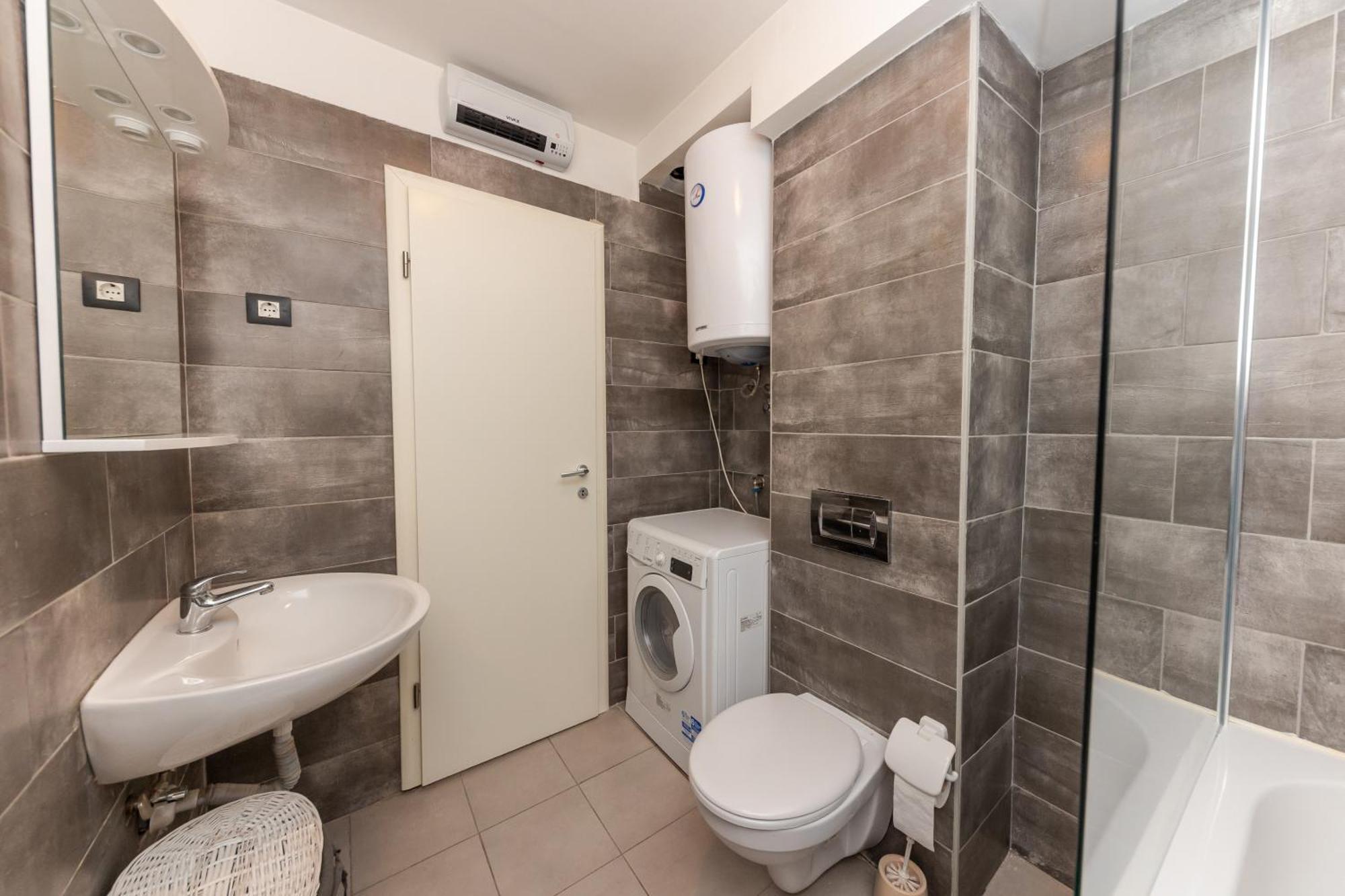 Apartament House Niko M With 6